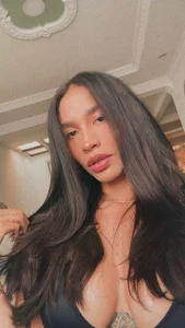 JuliaaVega Public Εικόνα 2