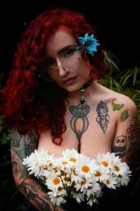 catalehia_moonlightt flowers in me Pic 2