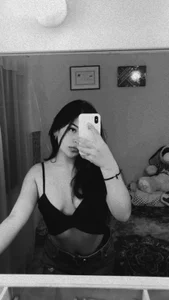 Emma_Russo69's XXX Nude Photo 1