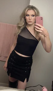 Public de kylieboudoir  4 photos