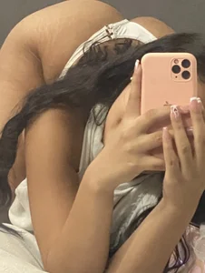 Sweet--Zoe 🤍🤍🤍 Pic 4