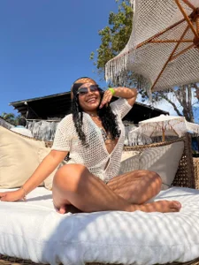 Sol, playa y una que otra tentación ☀️ de Tiffany_Brewer  2 Imagens