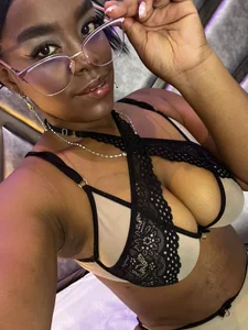 HannaaGates: Caress my body 💋 ( 3 фото)