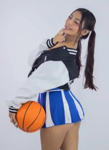 amira_cute2 Hot cheerleader Billede 2