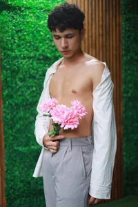 Daniel_Harris_ Sinful Glow Pic 5