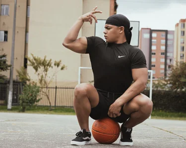 BruceStroud Sport ⛹️‍♀️ รูป  3