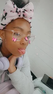 Guess what's next? 😘 de Zoebaby2007  Imagens