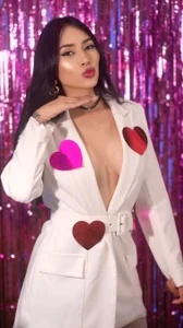 Charlot_Vega_ Love is in the air... and so am I! 💋❤️🔥 Let’s make this Valentine’s unforgettable! 😏💘" Pic 8