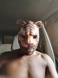 LARVEPUSY me me Immagine 