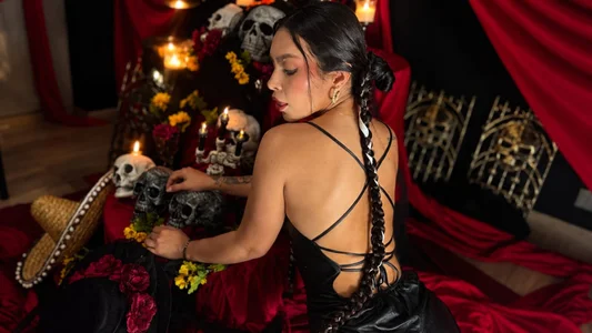 salma_lutz 🔥🕯️ Step Into My Altar & Wake Me Up รูป 