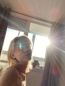 Public od GildaThurgood  7 snímek