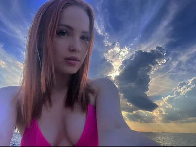 Quiet_Kathy1 sexy Kathy sunbathing on beach Pic 4