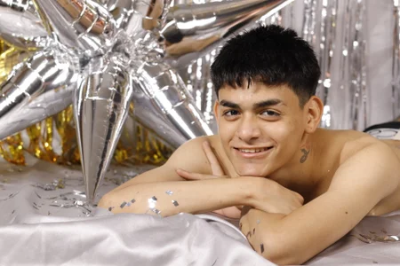 Yef_Thin SEXY BOY WITH AN ANGELICAL FACE Pic 6