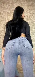 miss Bella od mialiore  2 snímek