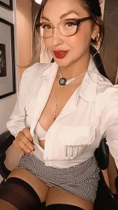 Maiyajoness Your sexy secretary Pic