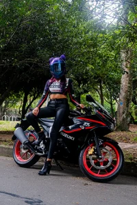 sweetfoxy_17 On my motorcycle Foto 3