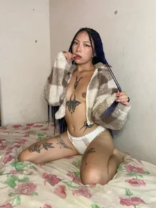 Zakura_66 Between the sheets Pic 6