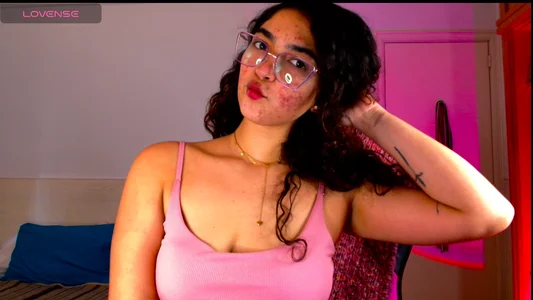 Ariagal Me in cam Pic