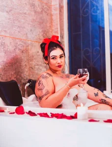 MadissonFord foam bath on our valentine Εικόνα 3