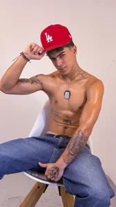 Public de MIGUEL_AGUIRRECA  2 Imagens