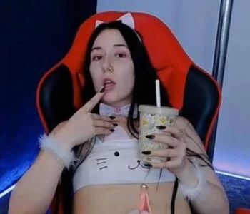 adell_berry Public 사진