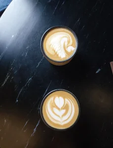 Goddess_In_Lust Coffe time with regular persons Foto 2