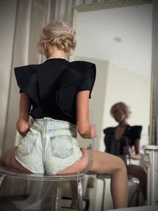 Public od MonicaRice  3 snímek