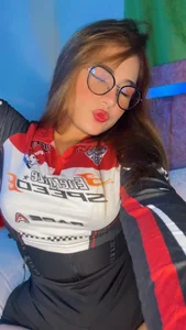 sacha_torres02 🏁f1 hot Pic 5