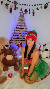 Ariana_rouse Christmas has arrived 🎄 صورة واحدة|Ariana_rouse Christmas has arrived 🎄 صورتان|Ariana_rouse Christmas has arrived 🎄  9 صور|Ariana_rouse Christmas has arrived 🎄  9 صورة