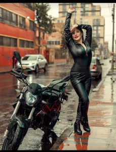 Zdjęcia Adafield_ get on my motorcycle:  5