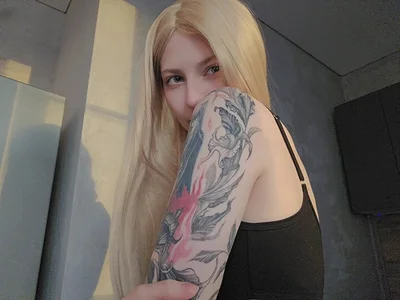 NovaRaz Raw data from the archive 🖤📂 Pic