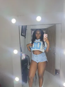 alexa_kushh: Public ( фото)