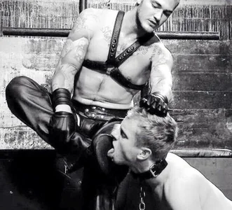 RubberFetischem Fetiš зображення 2