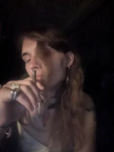 BlondeyMiyMiy Miyah clothed Pic 9