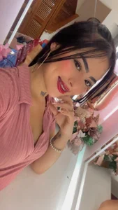 _Naomi_Fox_ pink power Immagine  4
