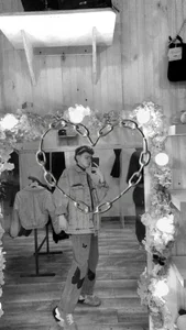 dimitri-bilak ME টি ছবি