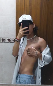 alex_477 (⁠ ⁠ꈍ⁠ᴗ⁠  ꈍ⁠) Foto 2