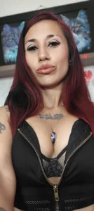 MeganFox23- Public  5. fénykép