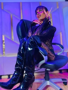 Aisha_hotts777 Aisha with sexy high heel boots Pic 3