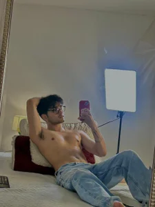 Archie_77のme sexyの枚の写真