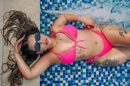 🌊 Beauty in blue 💎👙 od nahomiidasilva_  4 snímek