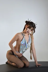 Hotary_Yuko gloss shine Pic 8