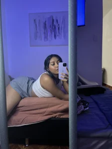 Isabella_fasilier Feeling naughty in bed Immagine  3