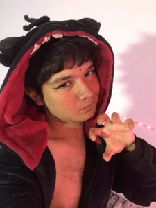 Kody_RoyaleI am a wild dragon 😈🥵图片 3