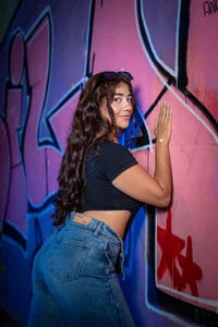 tifanyhills_ kullanıcısının Tifany On the street albümü -  2 fotoğraf