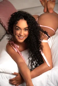 Arhii_khay: Sensual Queen ( 2 фото)