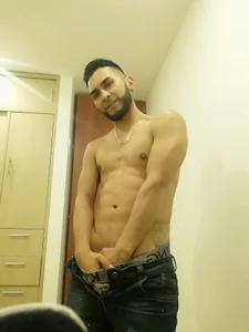 rolobotのunos selfiesの枚の写真