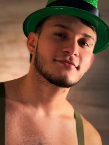 TommyYoung77 Saint Patrick's Day celebration🍀☺️💚 Foto