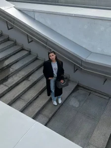 Courtney_C: Public ( 4 фото)