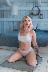 Nancyfancyy blondie4 Pic 2